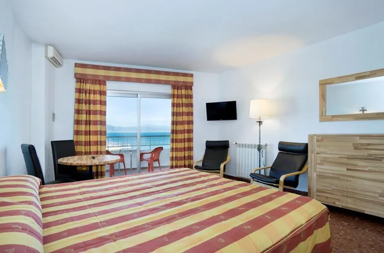 Terras en buitenruimte van Hotel Apartamentos Bajondillo in Torremolinos